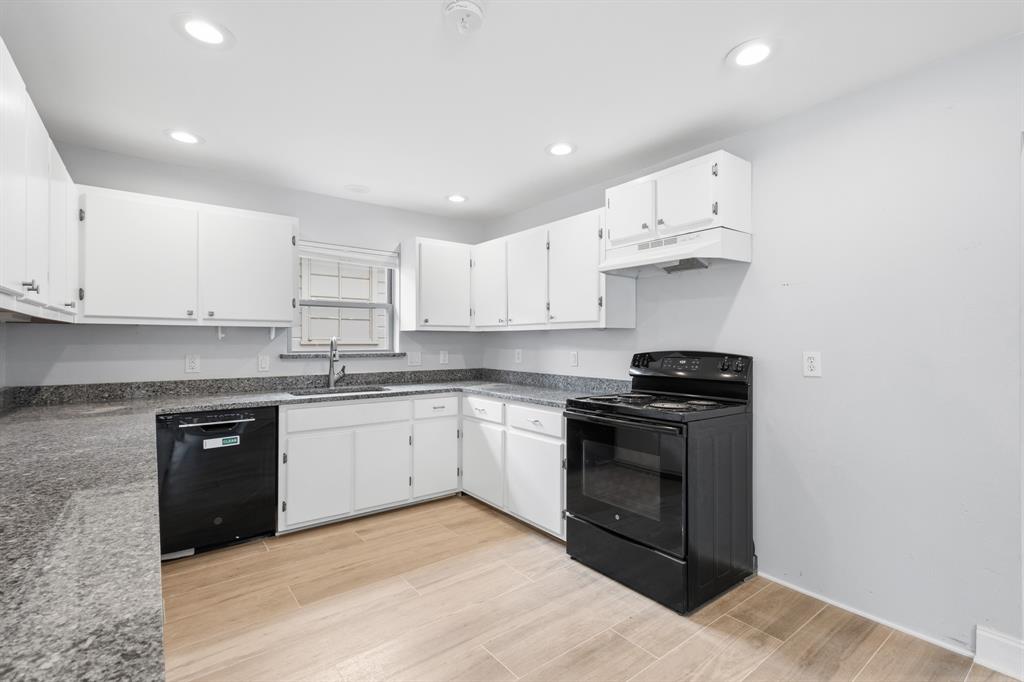 Cedar Oaks - Residential