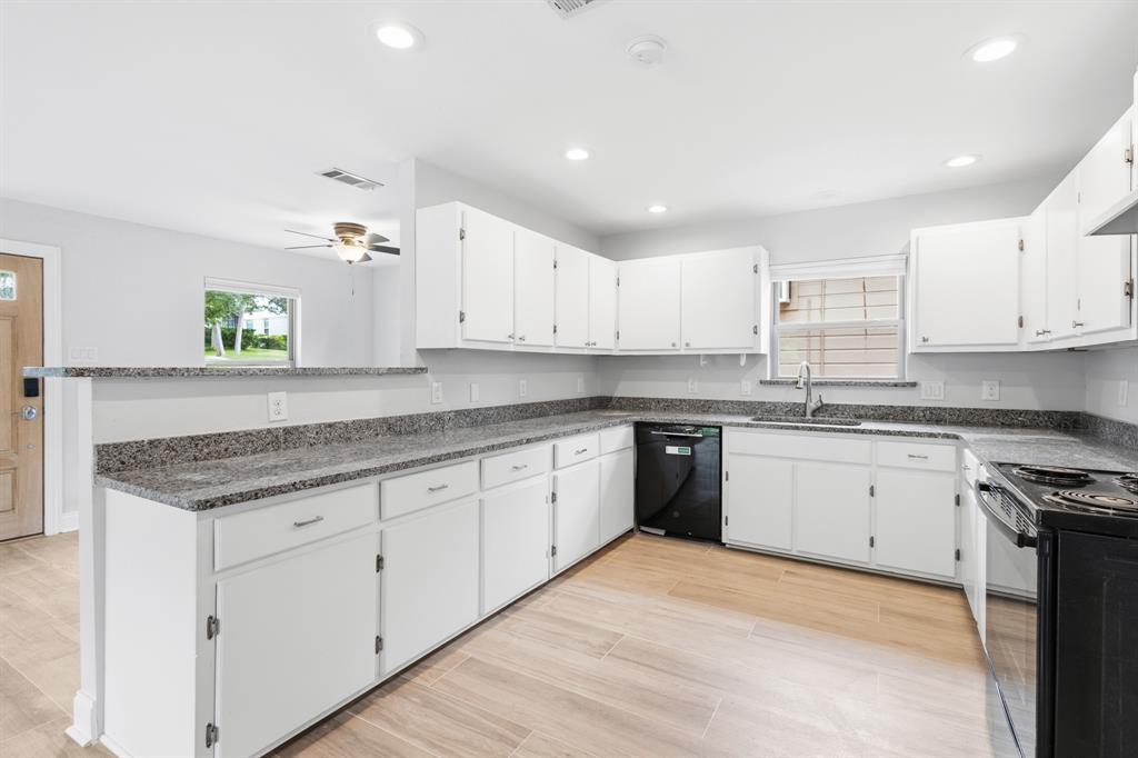 Cedar Oaks - Residential