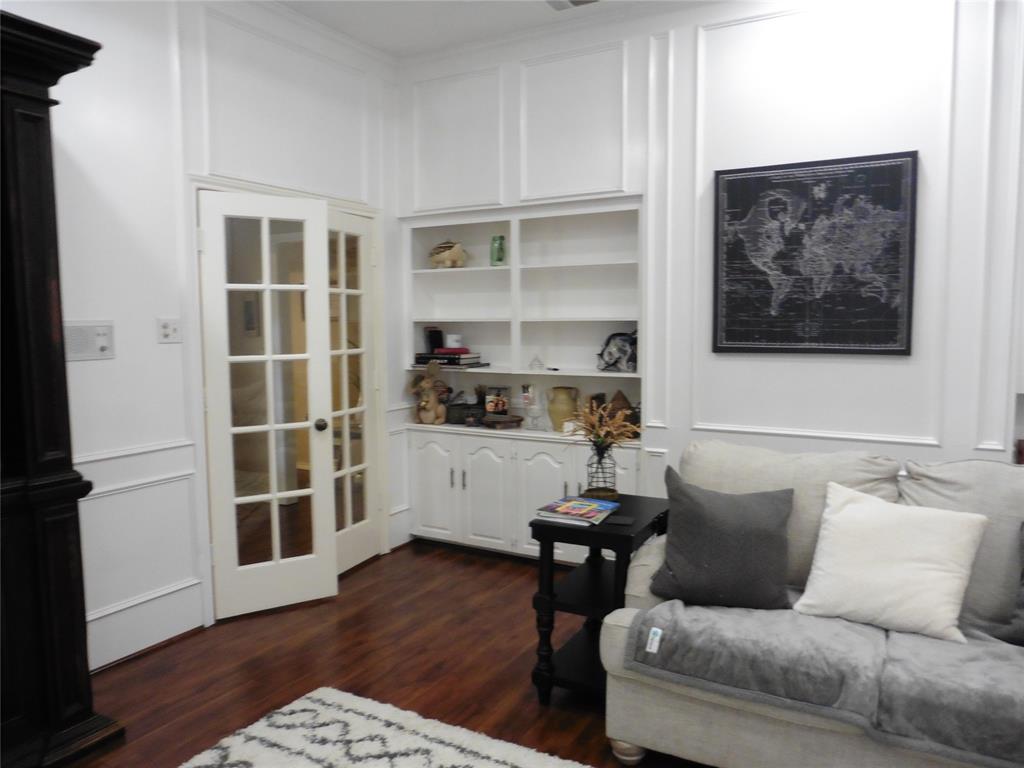 HIGHLANDS NORTH #01 - Residential Lease