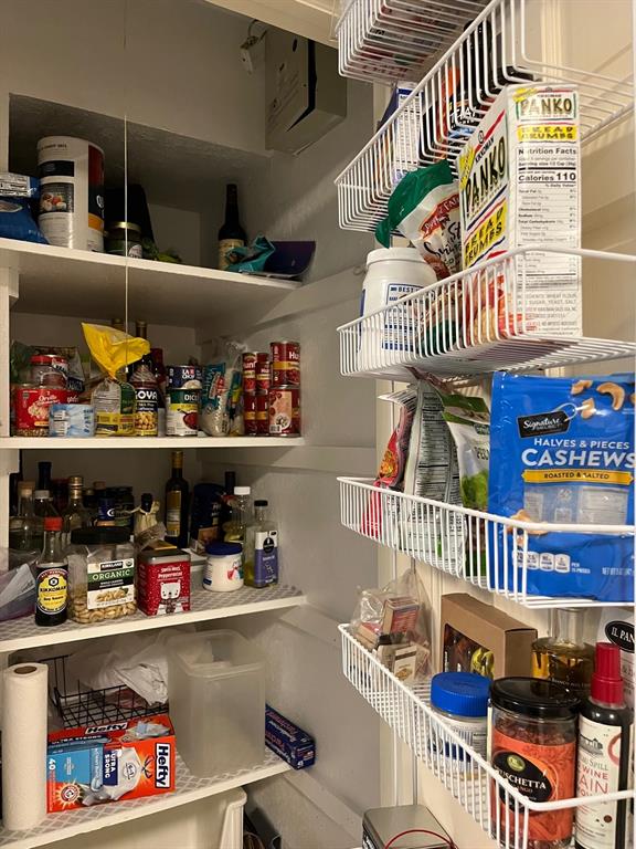 HIGHLANDS NORTH #01 - Residential Lease