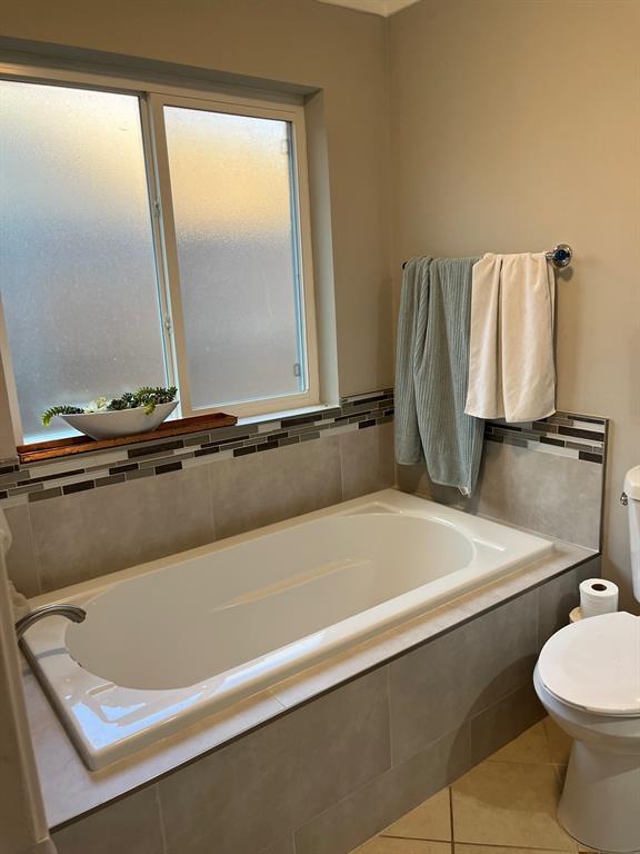 HIGHLANDS NORTH #01 - Residential Lease