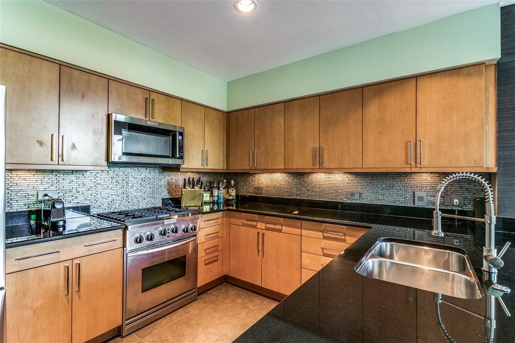 N Central Residences Condo - Residential