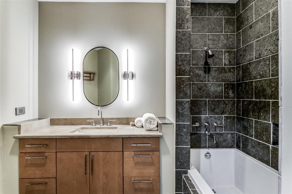 N Central Residences Condo - Residential