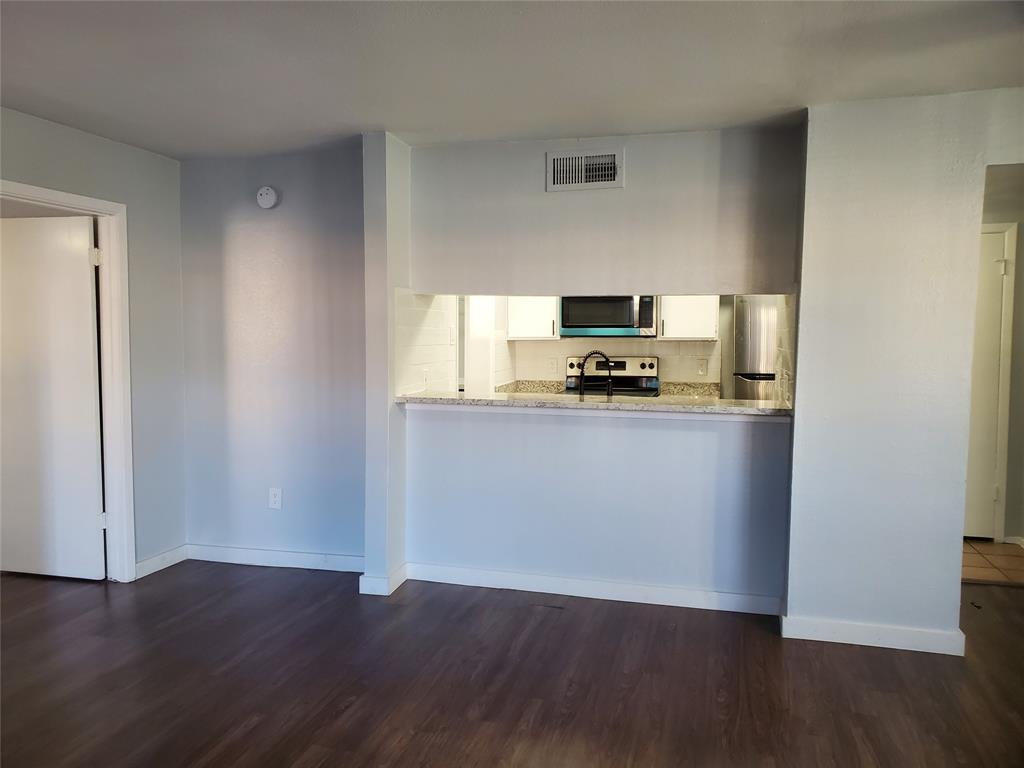 Creekbend Condo Ph 01-06 - Residential