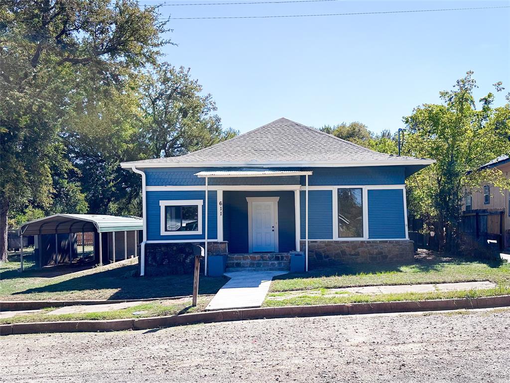 611 4th Street