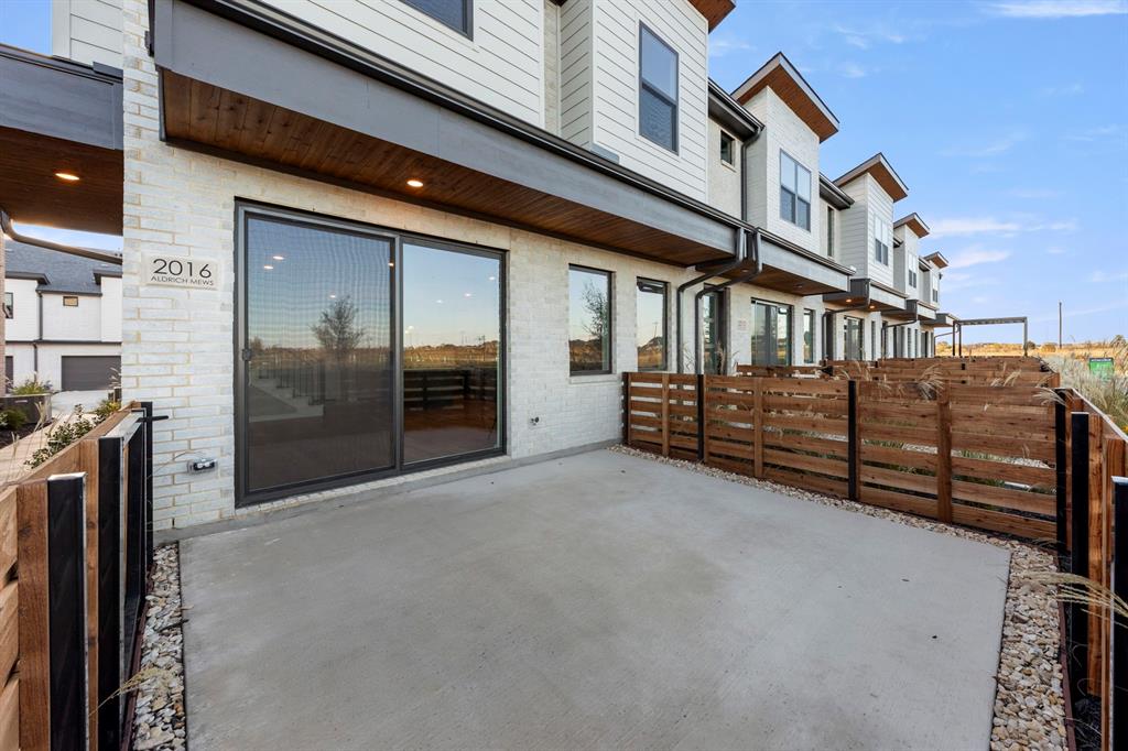 2016 Aldrich Mews