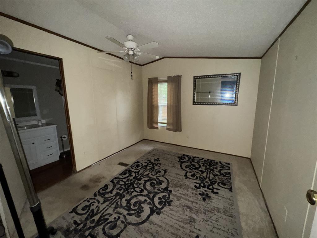 9949 Greentree Lane