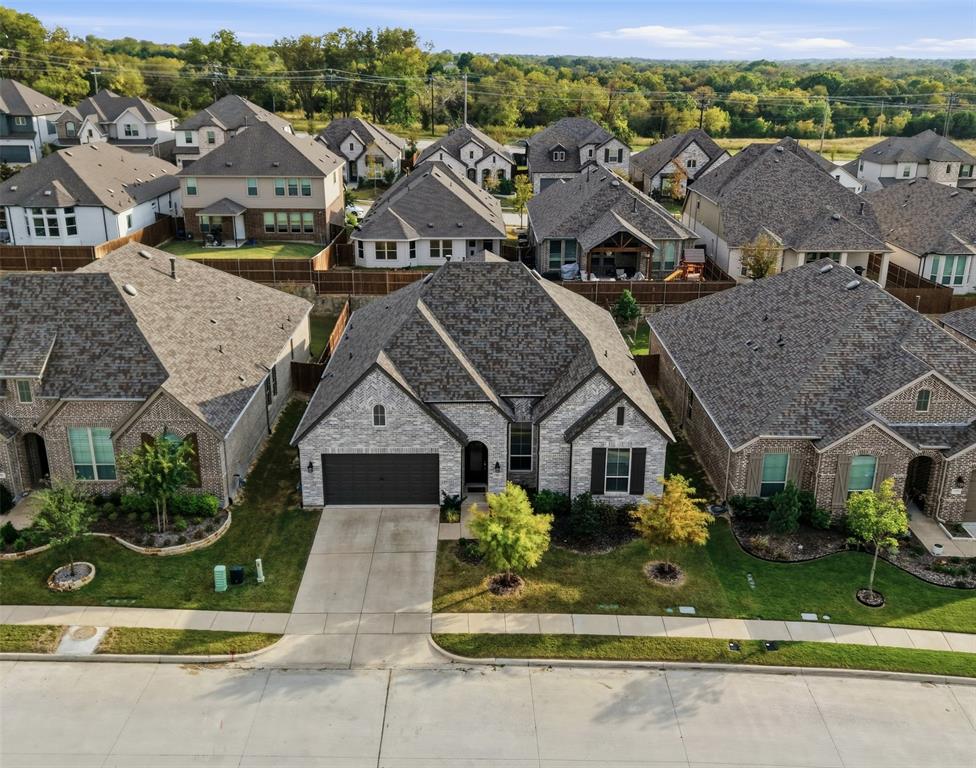 1915 Hillside Court