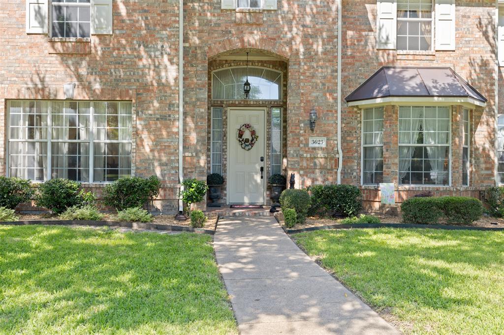 3625 Mackenzie Lane