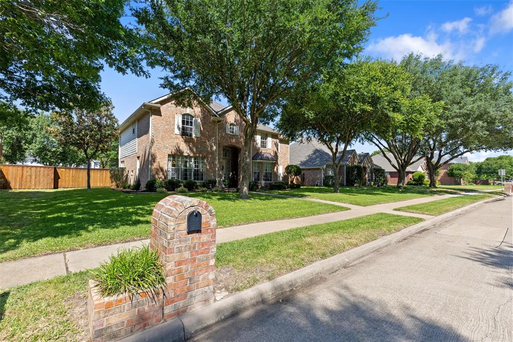 3625 Mackenzie Lane
