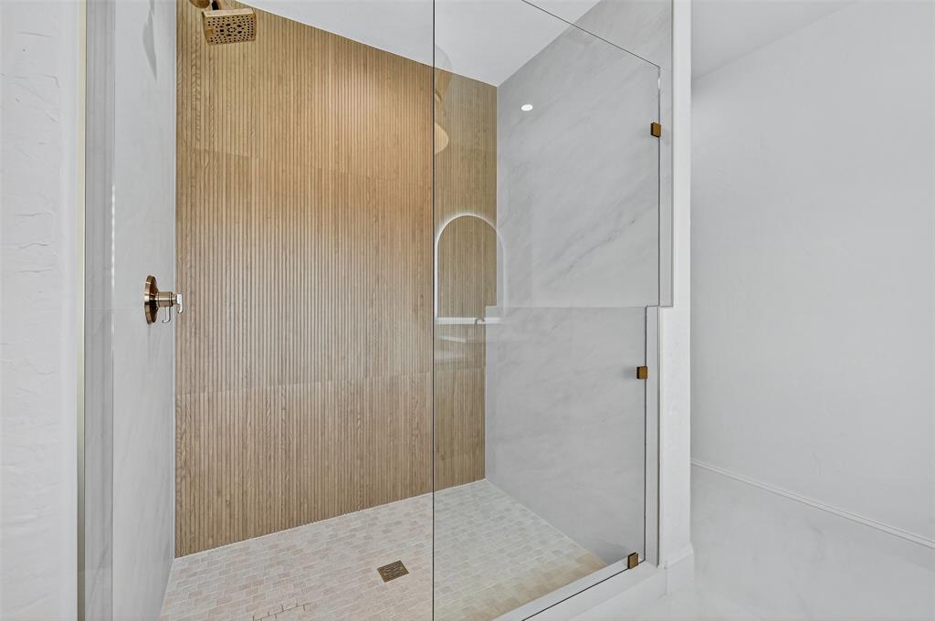 SLEE JOSEPH - Residential