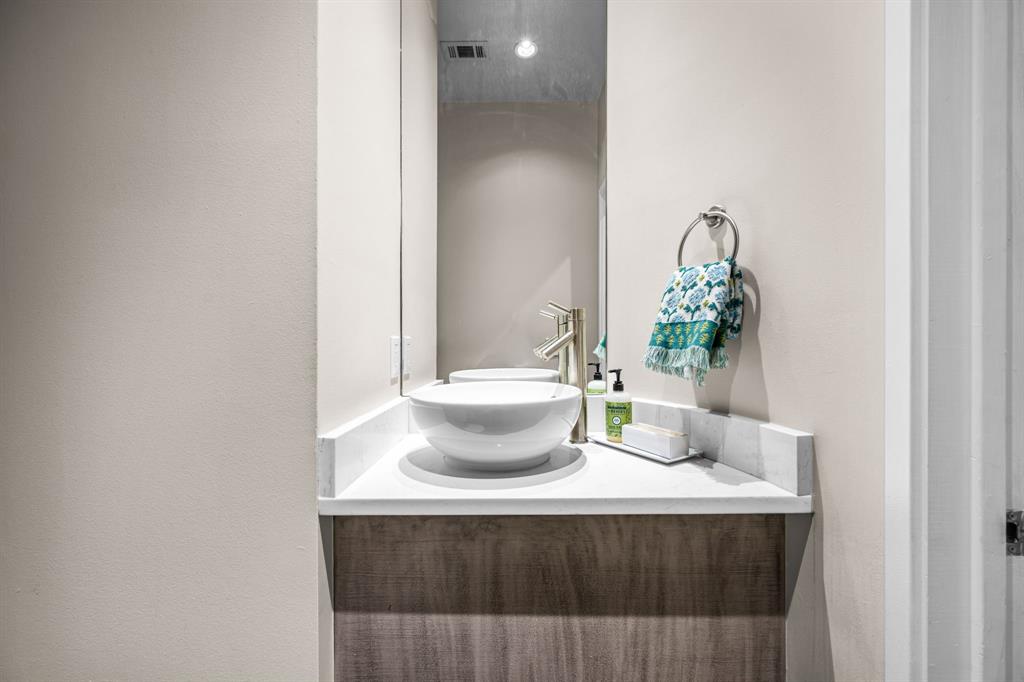 Parkwood Twnhms - Residential