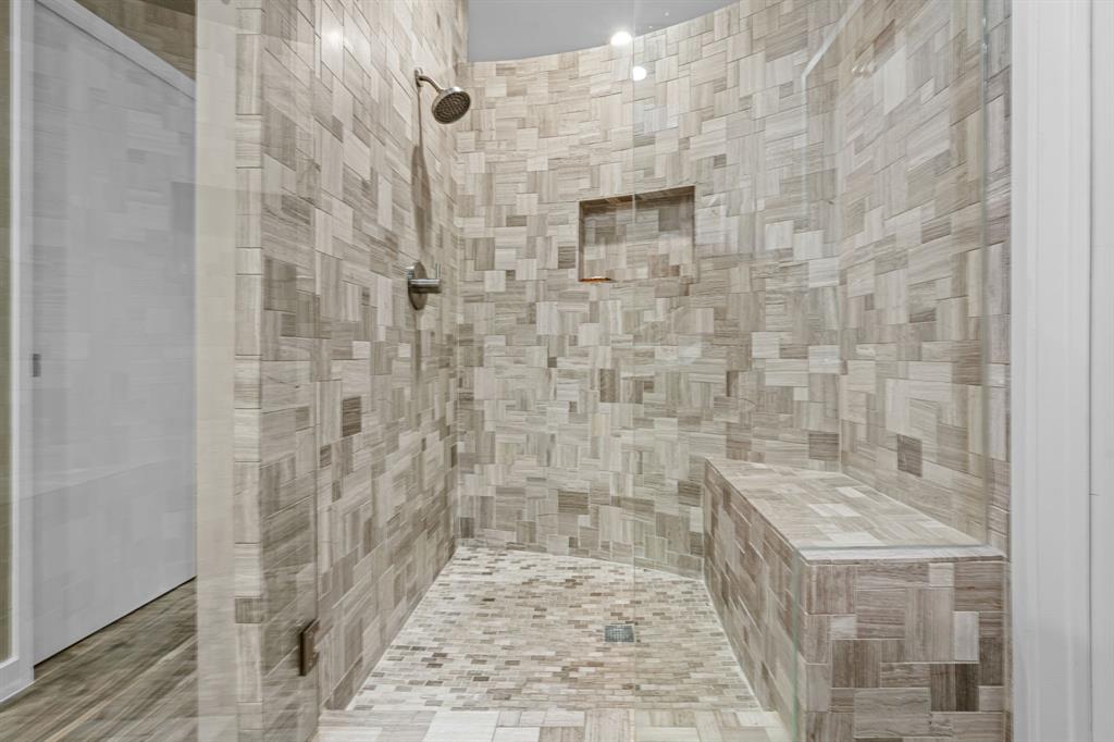 Parkwood Twnhms - Residential