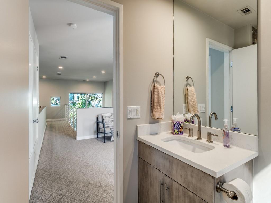 Parkwood Twnhms - Residential