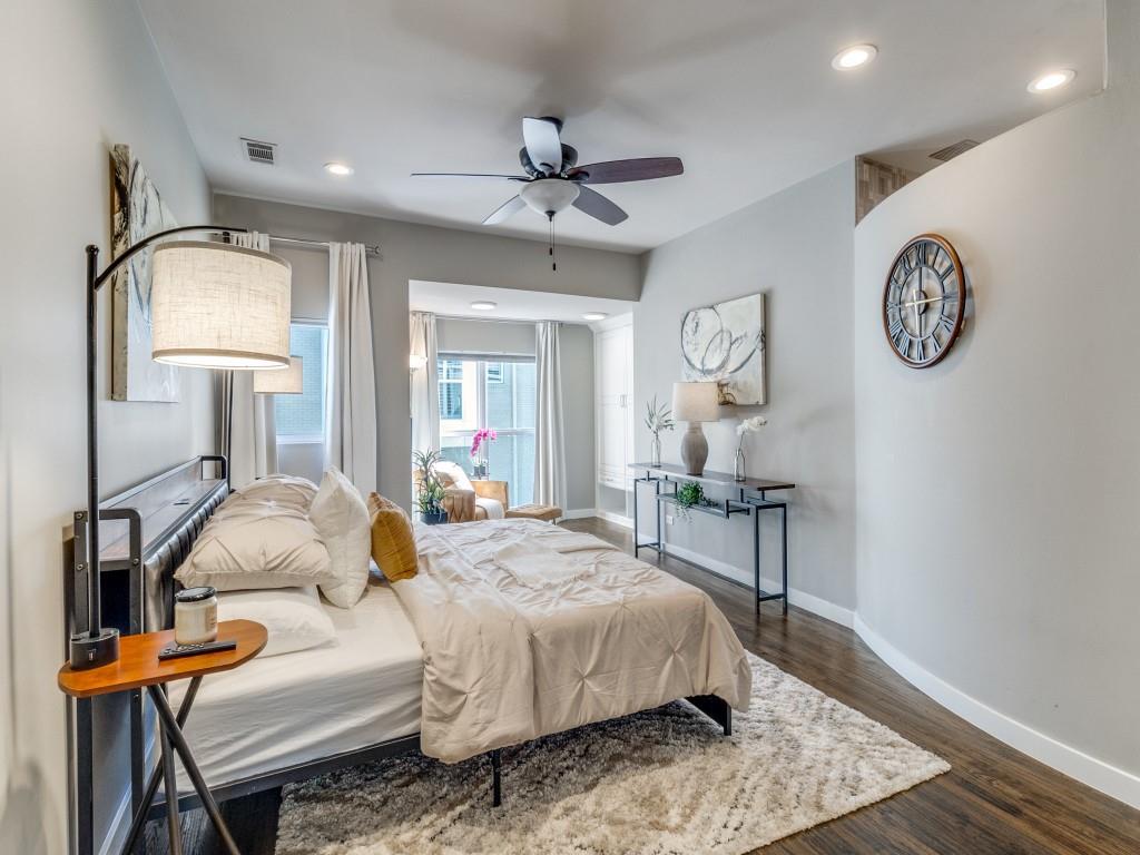 Parkwood Twnhms - Residential