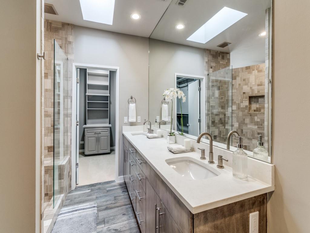 Parkwood Twnhms - Residential