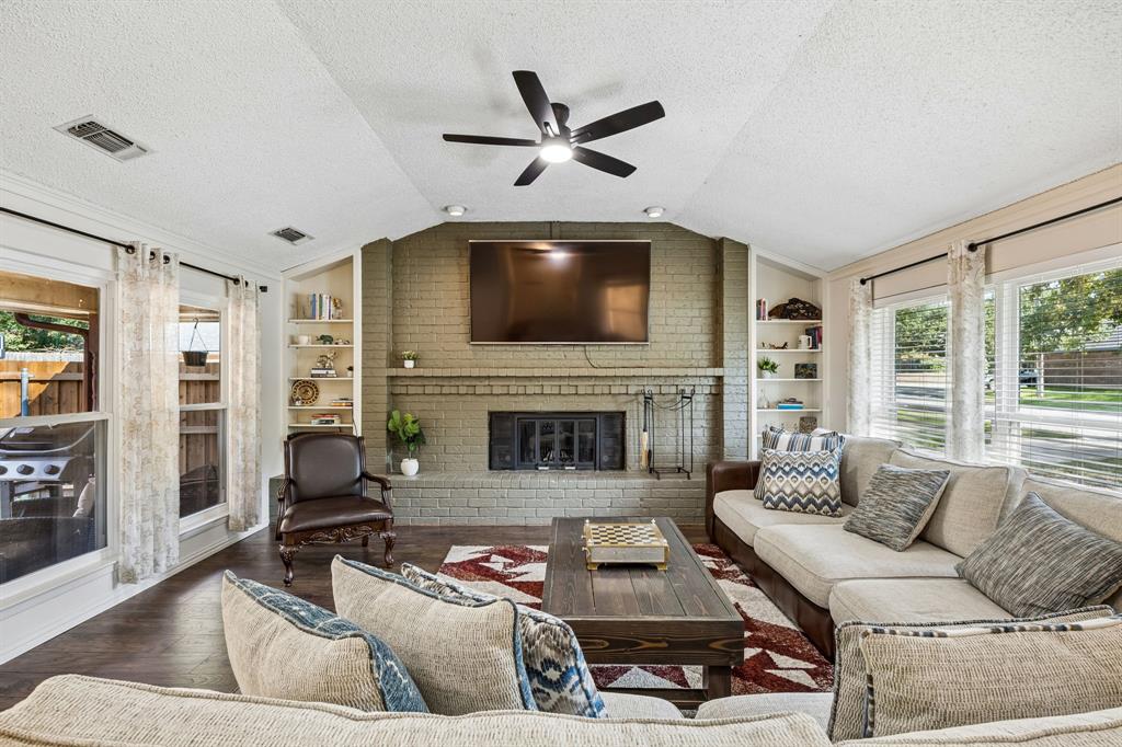1501 Schumac Lane