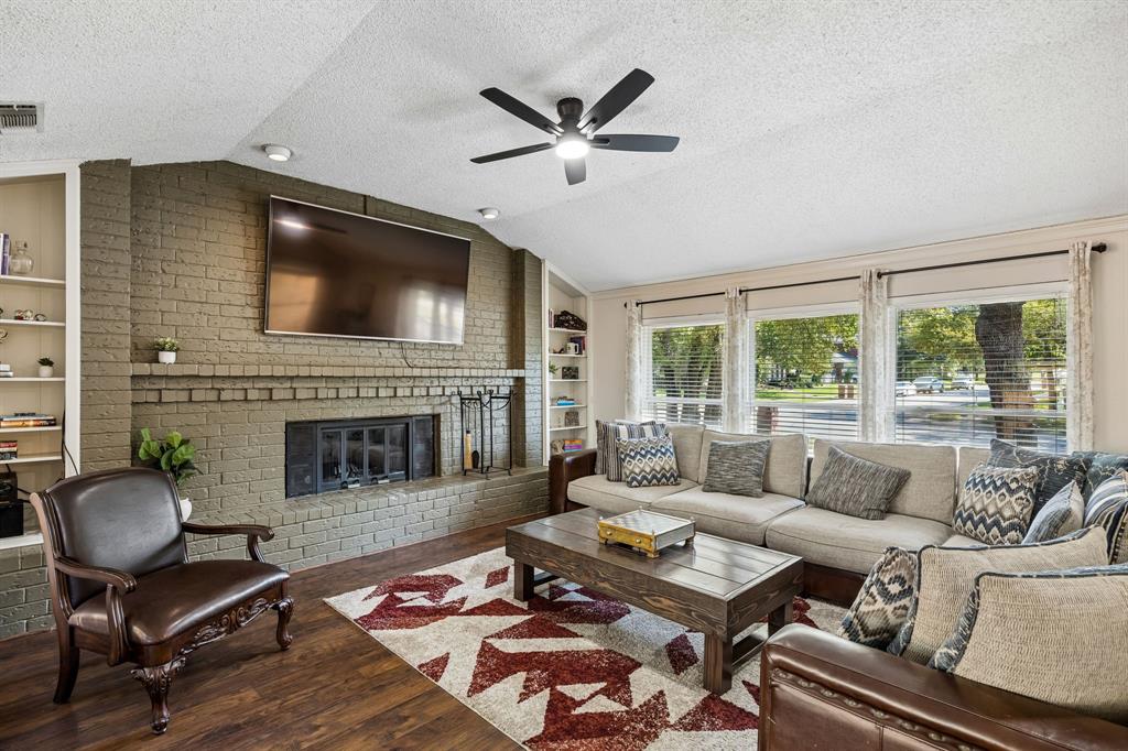 1501 Schumac Lane