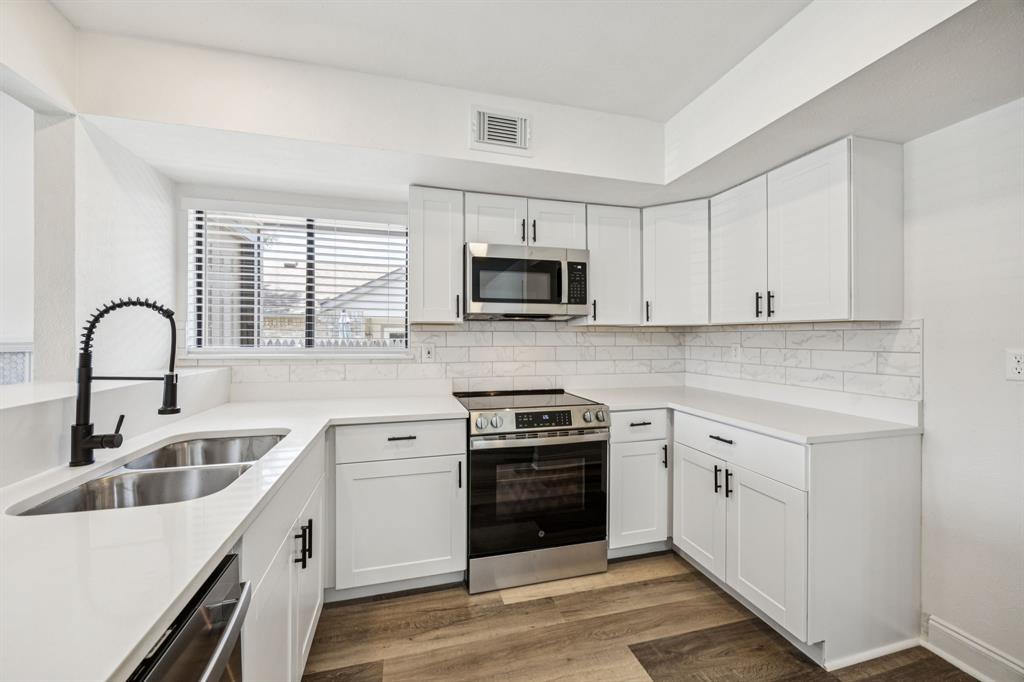 Cedar Hill, Texas 75104, United States, 2 Bedrooms Bedrooms, ,2 BathroomsBathrooms,Residential,Active,161659