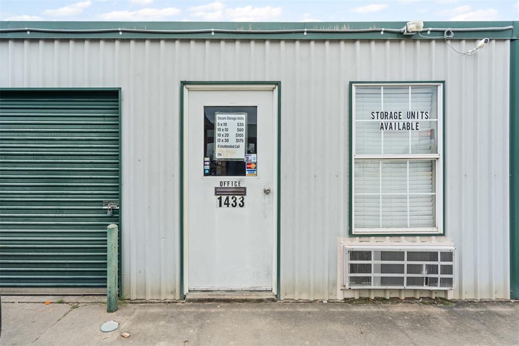 1433 N Plaza Drive