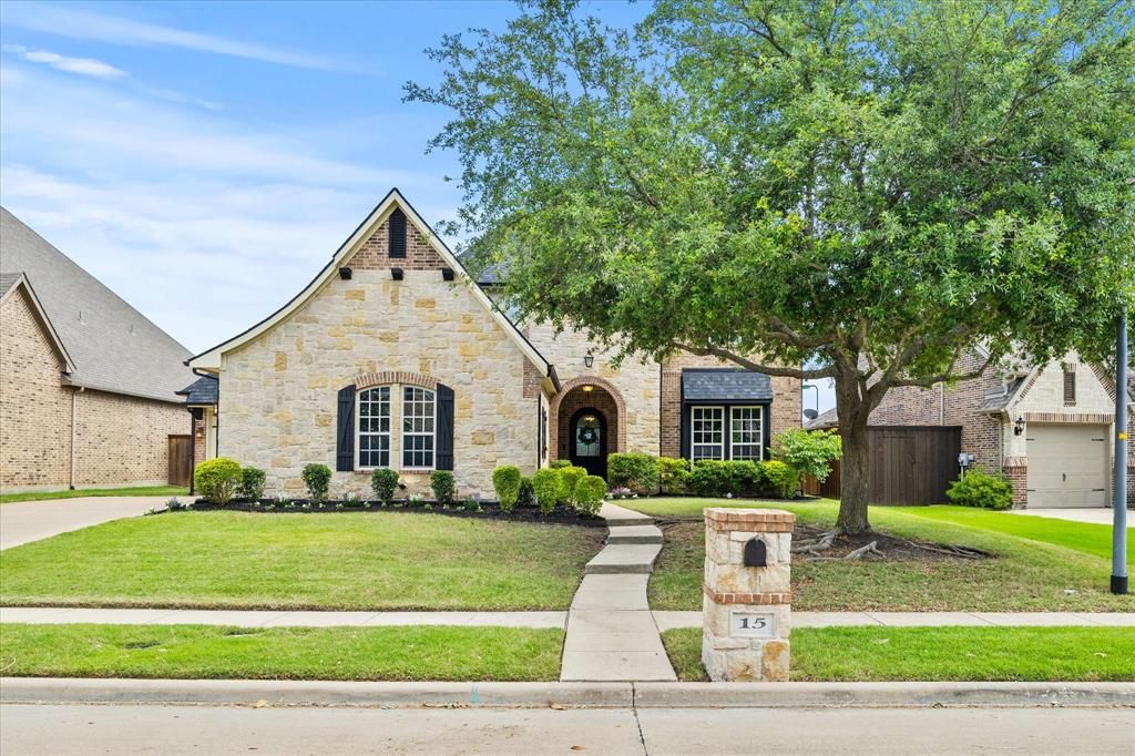 Photo of 15 Wimbledon Court, Heath, TX 75032 (MLS # 21242419)