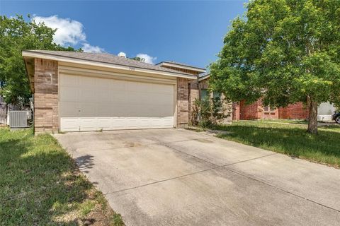 2001 Shawnee Trail Justin TX 76247