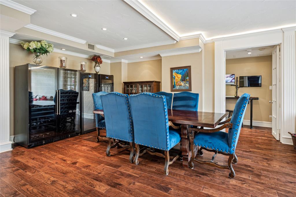 5200 Keller Springs Road 330