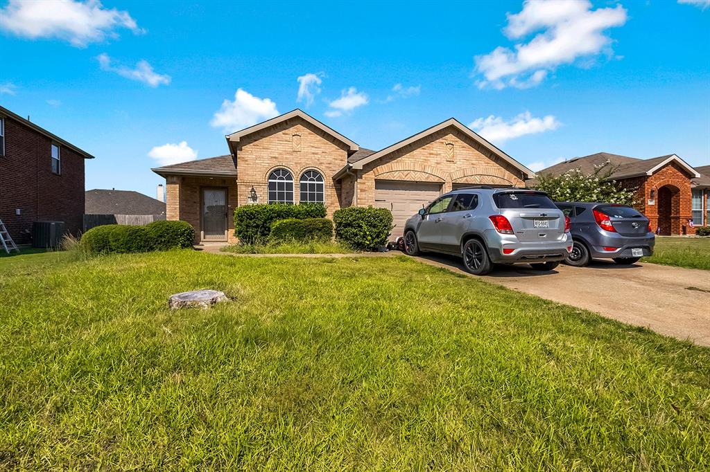 Photo of 536 Chestnut Trail, Forney, TX 75126 (MLS # 21326633)