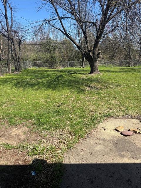 Tiny photo for 1561 Milmo Drive, Fort Worth, TX 76134 (MLS # 21197920)