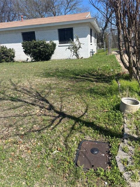 Tiny photo for 1561 Milmo Drive, Fort Worth, TX 76134 (MLS # 21197920)