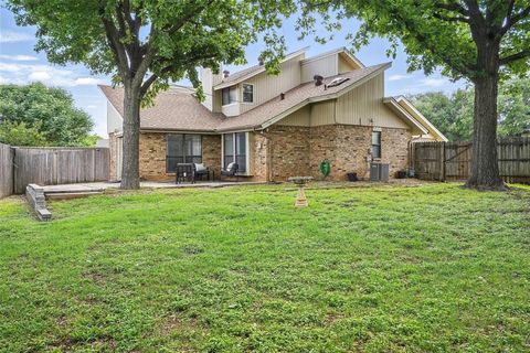 105 Yorkshire Court Euless TX 76040