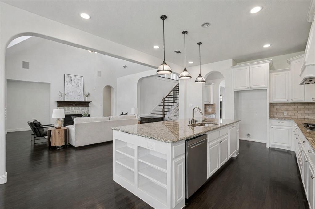 Waters Edge At Hogans Glen Pha - Residential