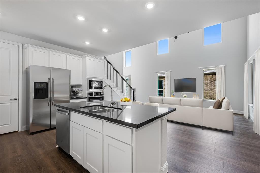 1108 Wheatgrass Mews