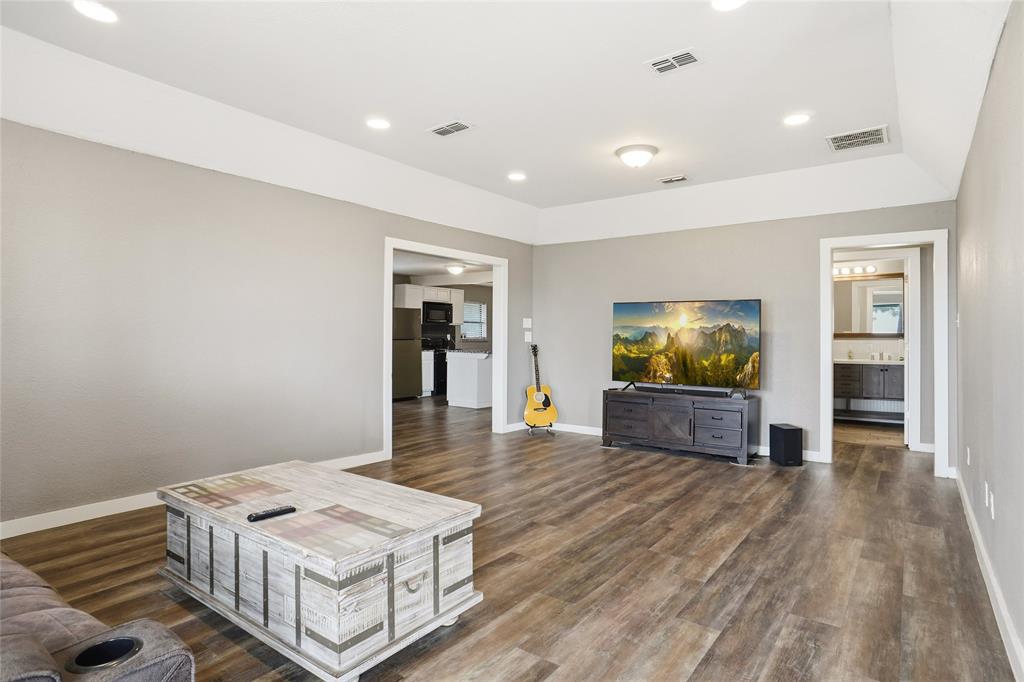 207 School House Road