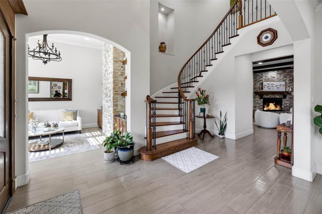 1100 Stone Ridge Lane