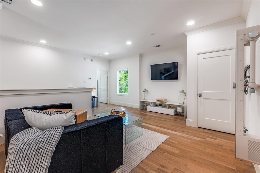 L B Jones - Residential