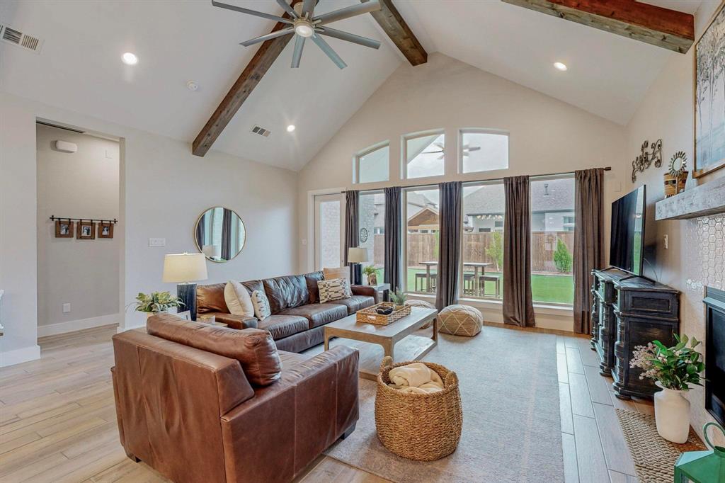 2801 Capitol Place
