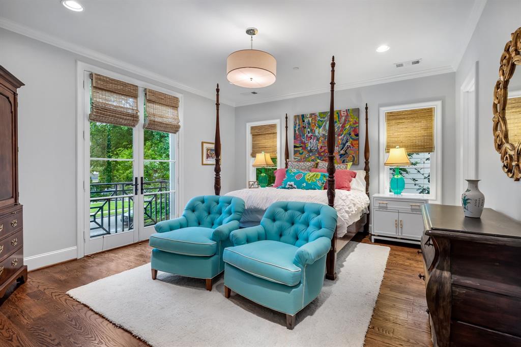 UNIVERSITY HEIGHTS - Residential