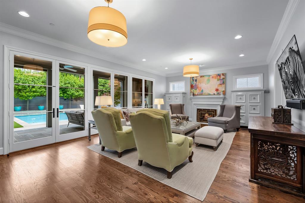 UNIVERSITY HEIGHTS - Residential