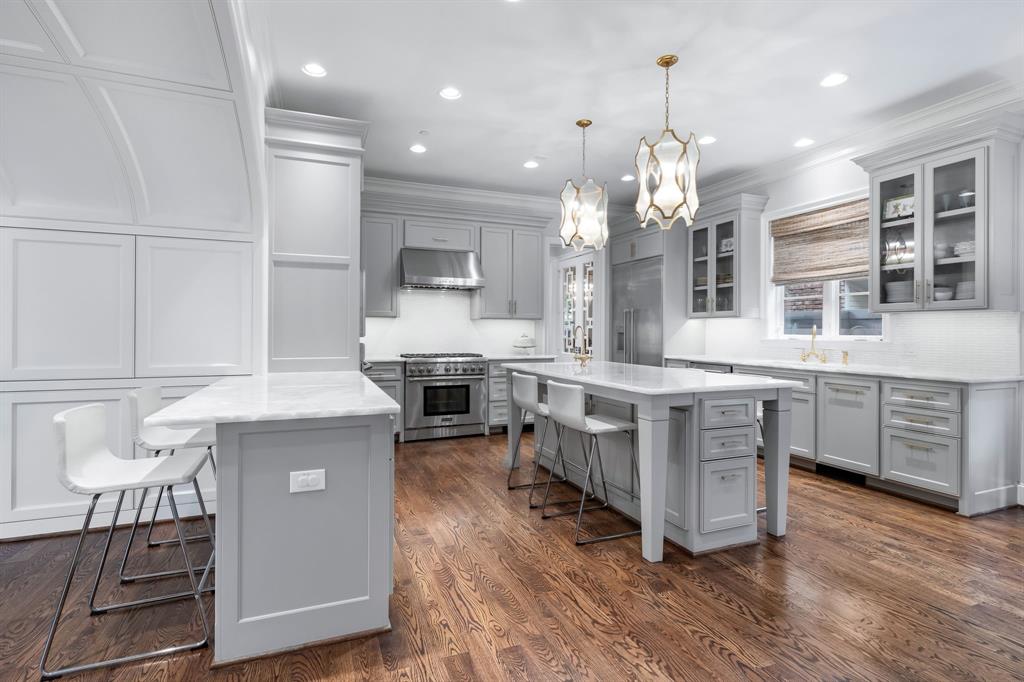 UNIVERSITY HEIGHTS - Residential