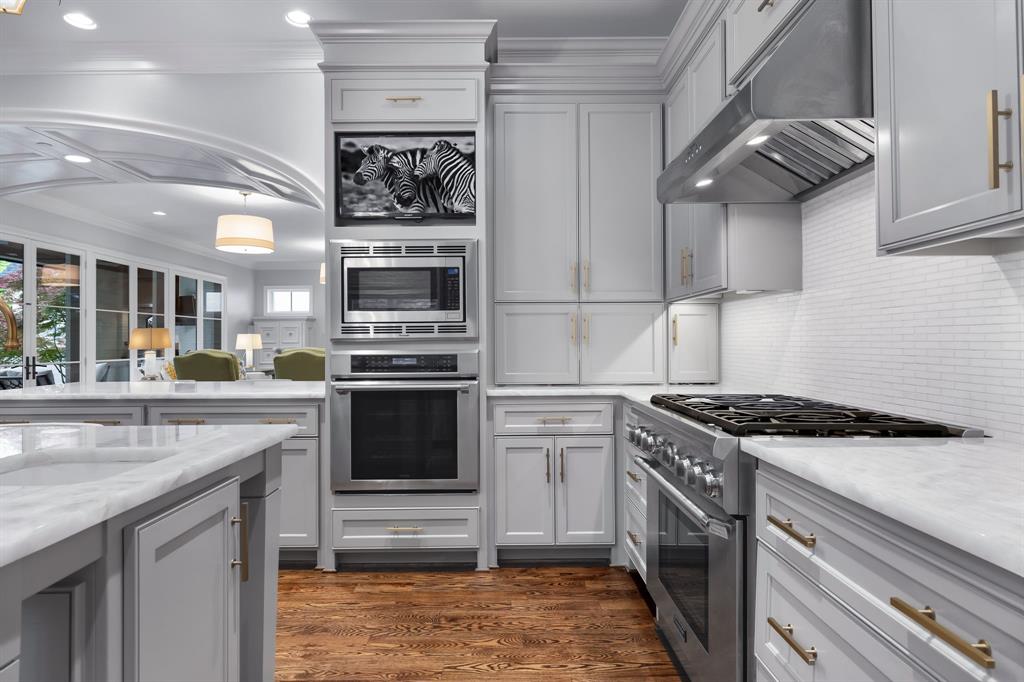 UNIVERSITY HEIGHTS - Residential