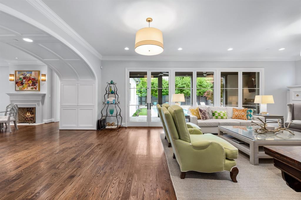 UNIVERSITY HEIGHTS - Residential