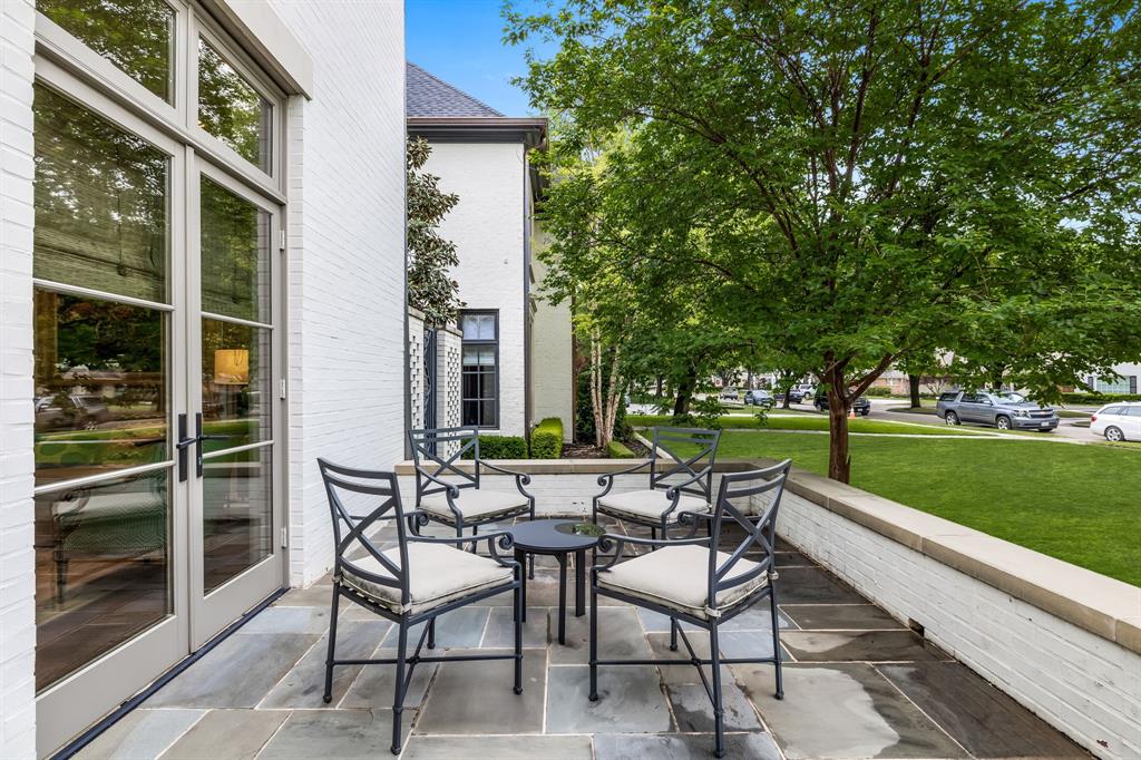 UNIVERSITY HEIGHTS - Residential