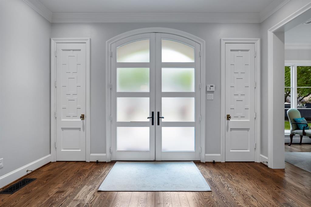 UNIVERSITY HEIGHTS - Residential