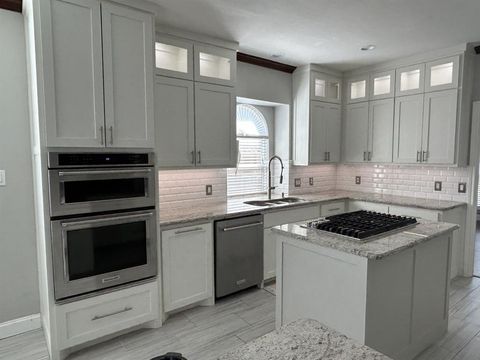 Tiny photo for 8728 Shadow Trace Drive, Fort Worth, TX 76244 (MLS # 21196141)