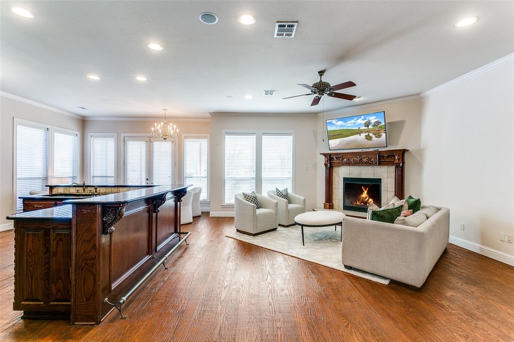 512 Dooley Court