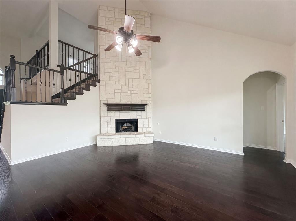 1421 Caruth Lane
