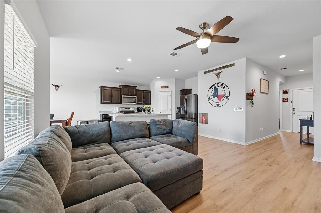 10450 Fort Clark Trail
