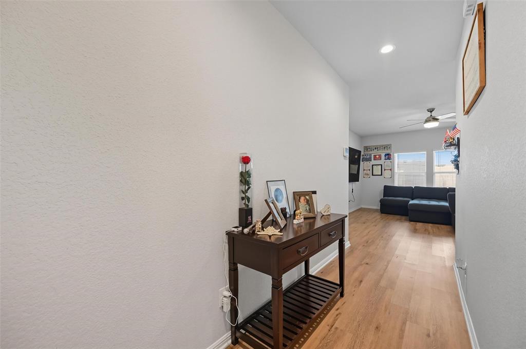 10450 Fort Clark Trail