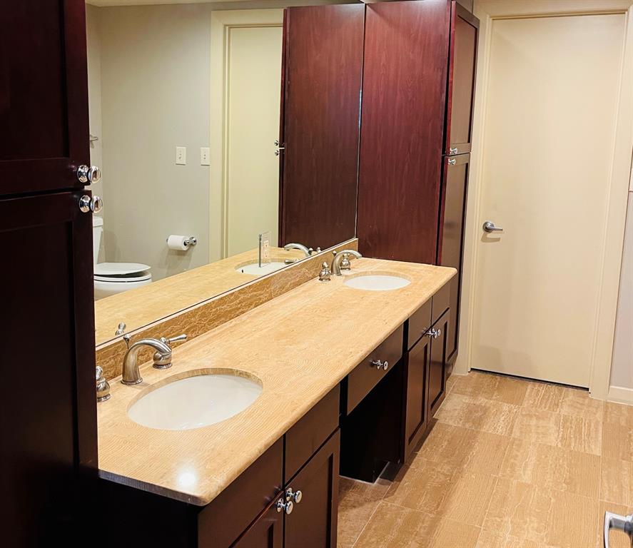 AVANTI ON AVONDALE CONDOMINIUMS - Residential